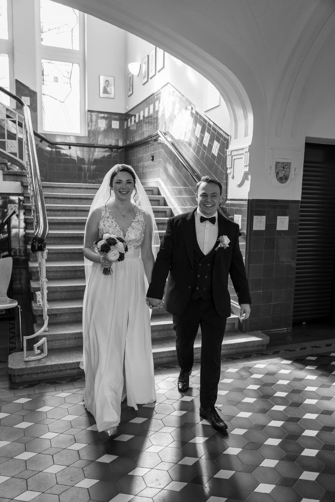 Viktor und Polina bei der Trauung